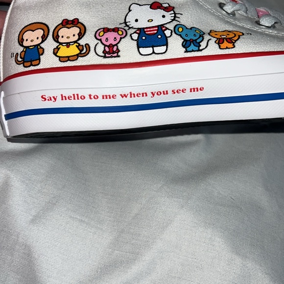 NWOT Converse Chuck Taylor All Star HI Hello Kitty® Friends Sneaker-White - Picture 4 of 16